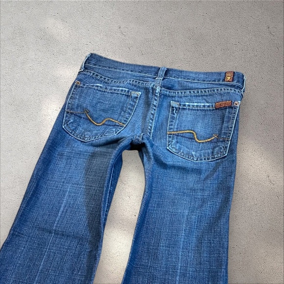 !! SOLD DO NOT BUY !! 7 For All Mankind Low-Mid Bootcut Jeans - Picture 3 of 5